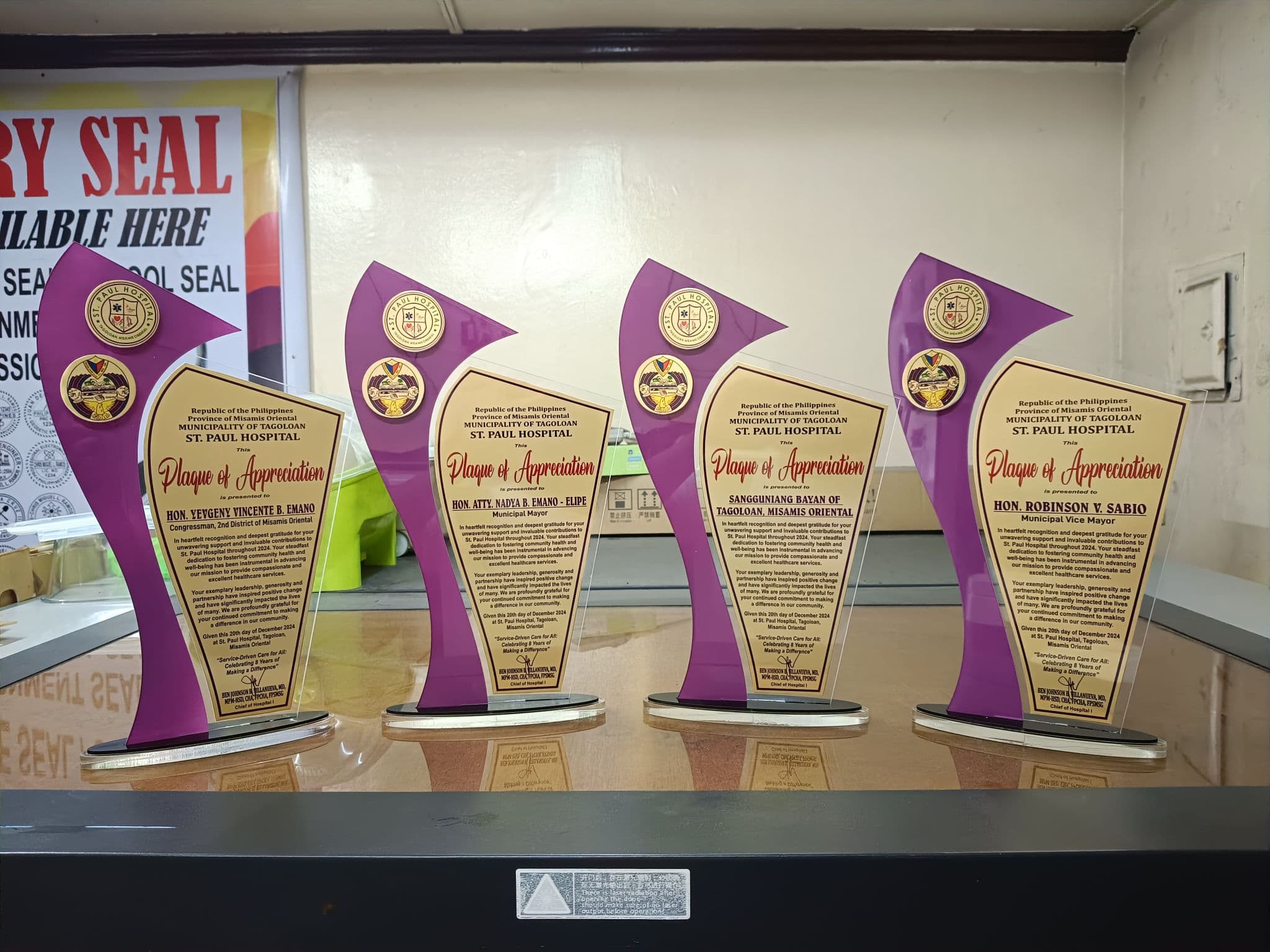 Premium Trophy Plaque of Appreciation